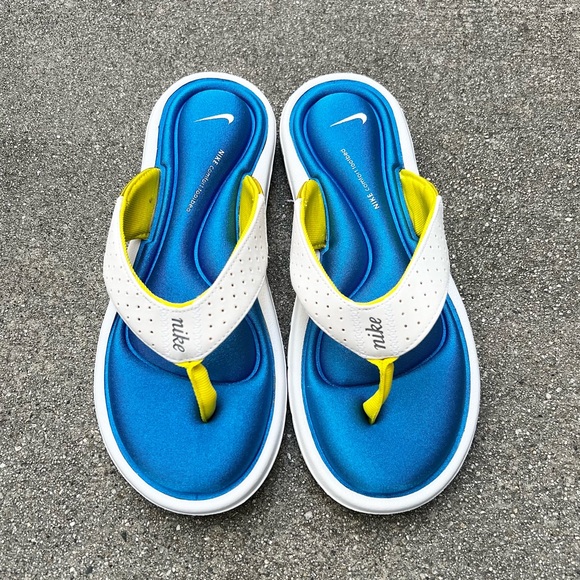 WMNS NIKE COMFORT THONG WHITE GOLDEN NEON BLUES FOOTBEDS FOOT BED FOOTBED NWB - Picture 7 of 8